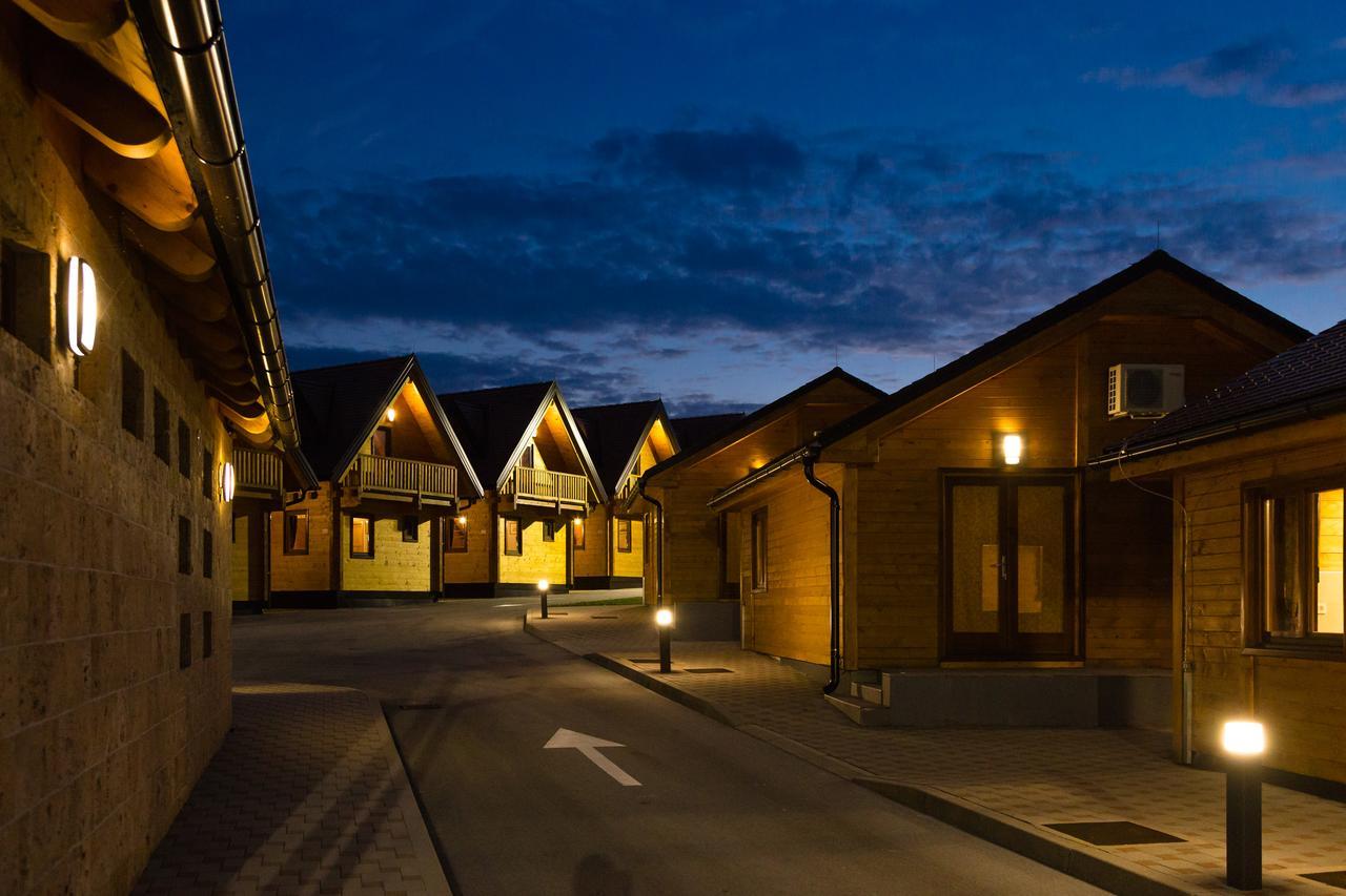 Holiday Park Macola 그라보바츠 외부 사진