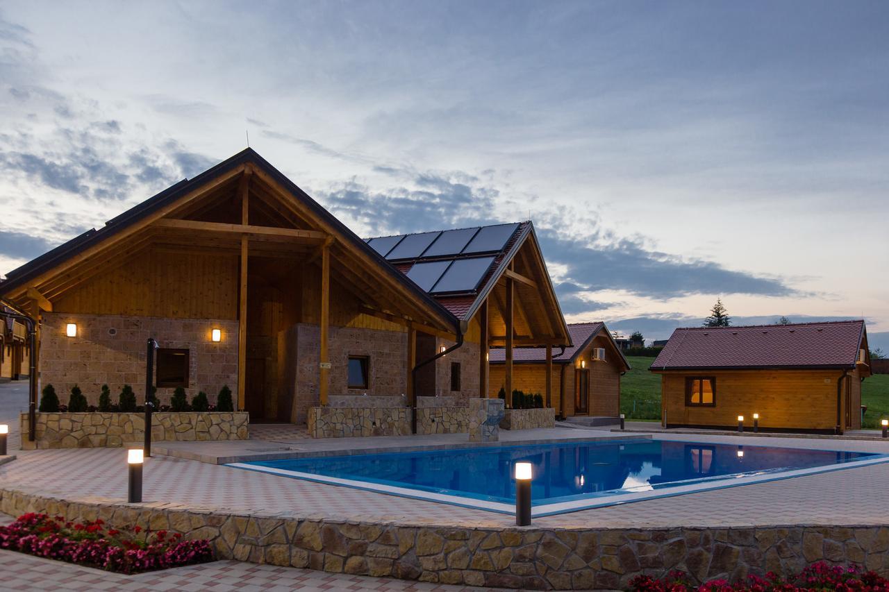 Holiday Park Macola 그라보바츠 외부 사진