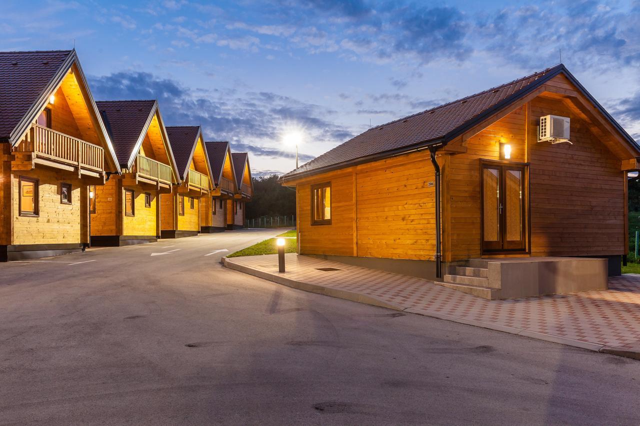Holiday Park Macola 그라보바츠 외부 사진